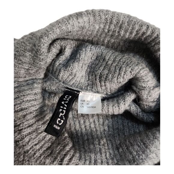 Divided H&M Turtleneck Sweater Women XS Gray Pullover Oversized Boxy Fit Cozy - Picture 2 of 6